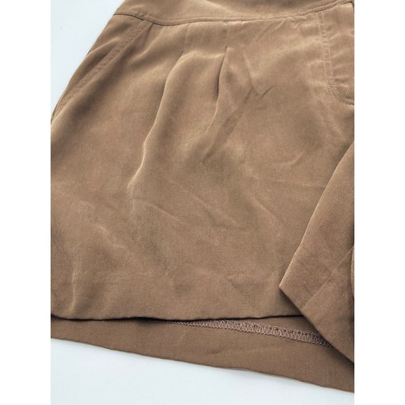 Cache Studded Goldtone Hardware Pocketed Fitted Waist Closure Dress Shorts NWT - Picture 5 of 13